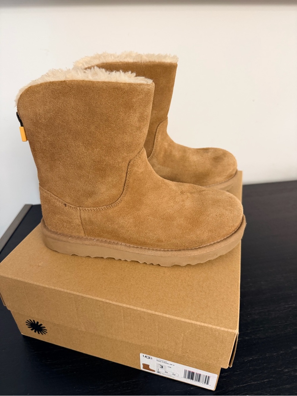 UGG Kids Chestnut Suede Shearling-Lined Boots